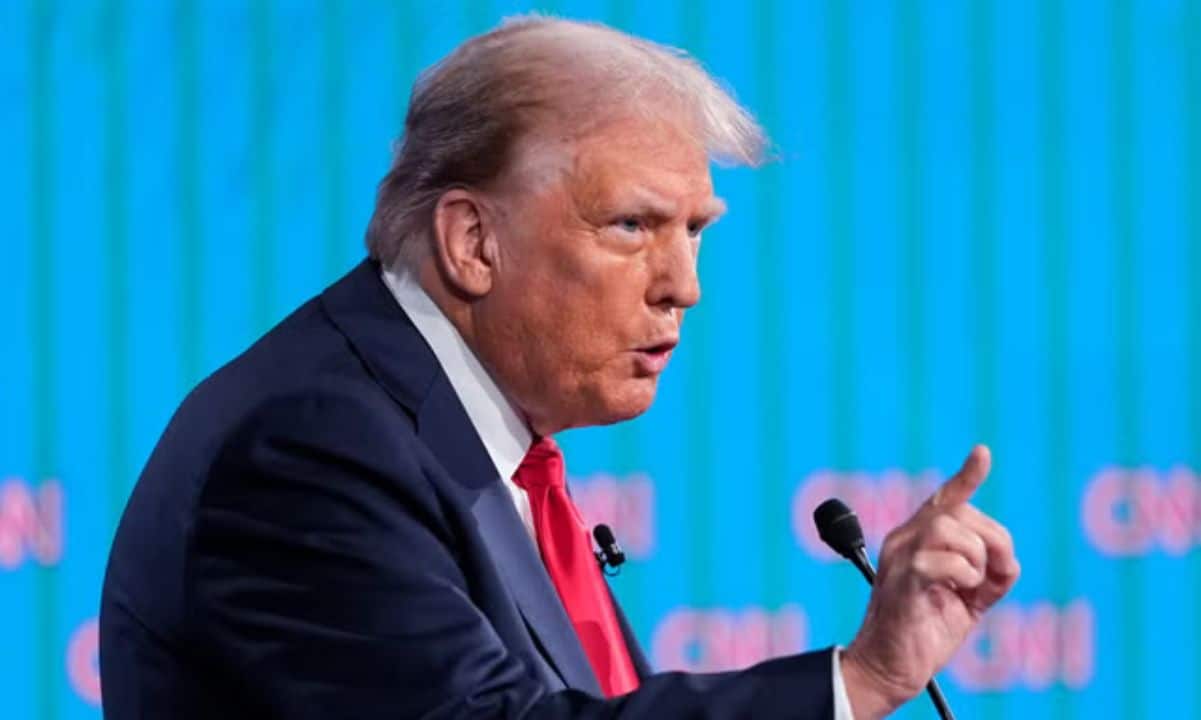 Трамп и Биткойн: как институциональные ставки на декабрьские коллы на сумму 100 тысяч долларов могут сформировать рынок