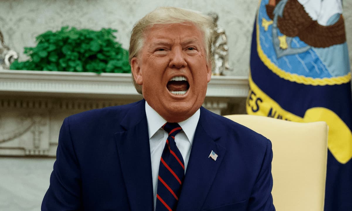 Суд США по правилам Трампа Тарифы незаконны: что будет дальше по цене Биткойна?